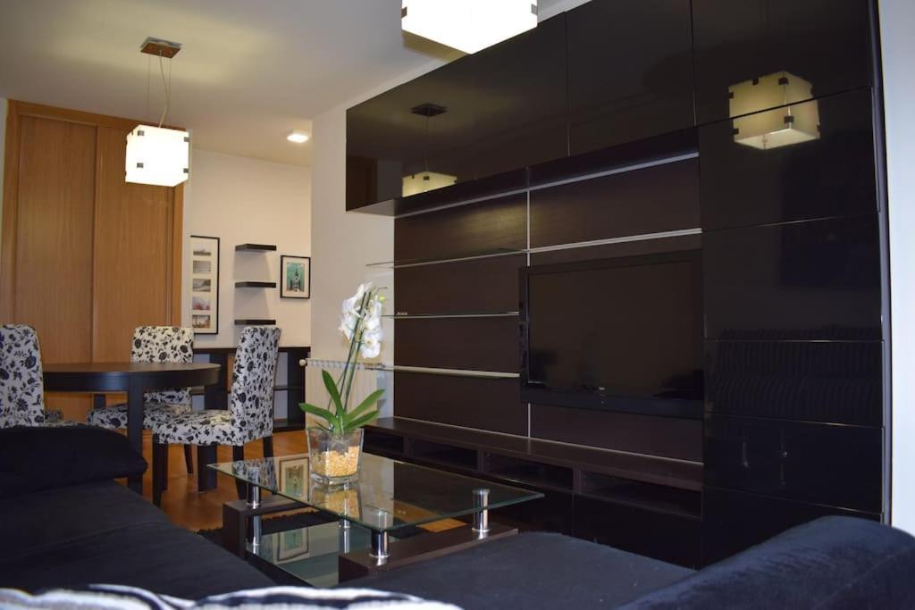 Apartamento Centro Villagarcia. فيلاغارثيا دي أروزا المظهر الخارجي الصورة