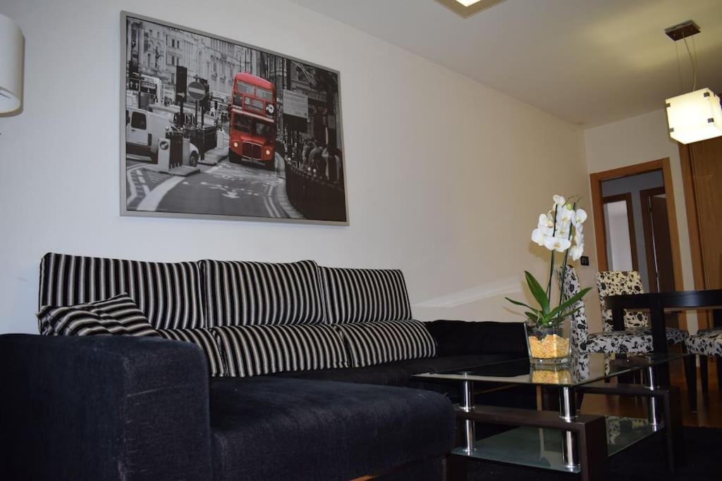 Apartamento Centro Villagarcia. فيلاغارثيا دي أروزا المظهر الخارجي الصورة